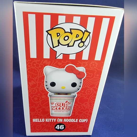 Hello kitty (in noodle cup), hot topic exclusive # 46 (nib) with pop protector - Picture 7 of 7